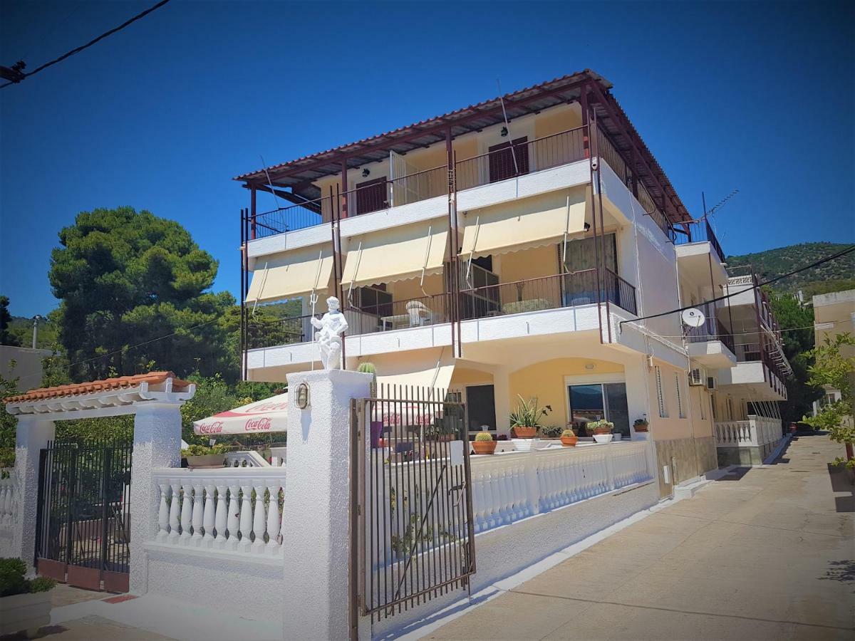 Neorio Studios Poros Town ภายนอก รูปภาพ